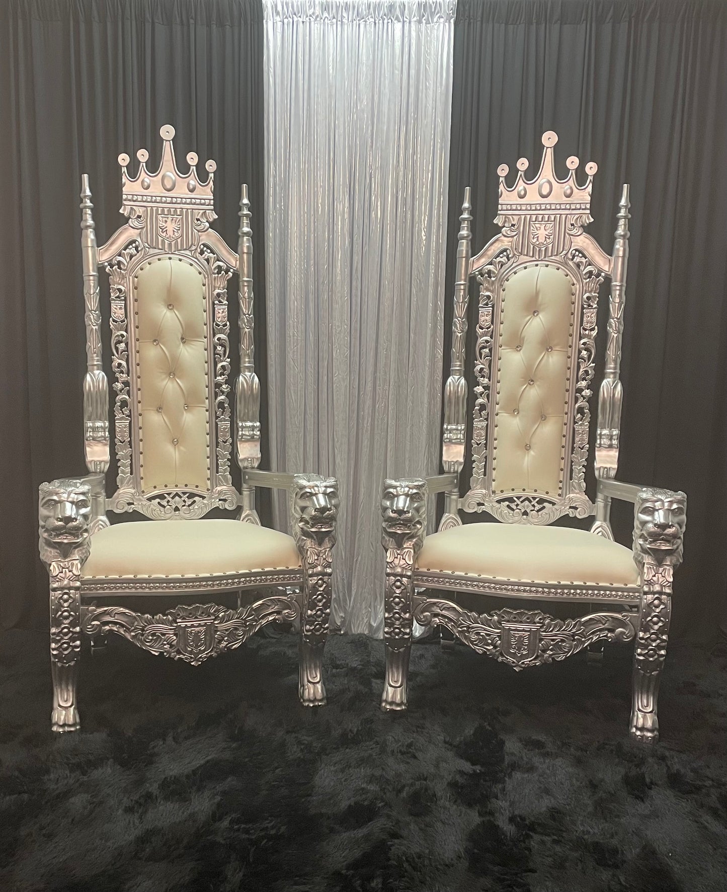 C1-DIY Luxury Photoshoot - One Backdrop - Two Throne Chairs
