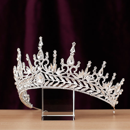 Luxury Diamond Crown Elegant Retro