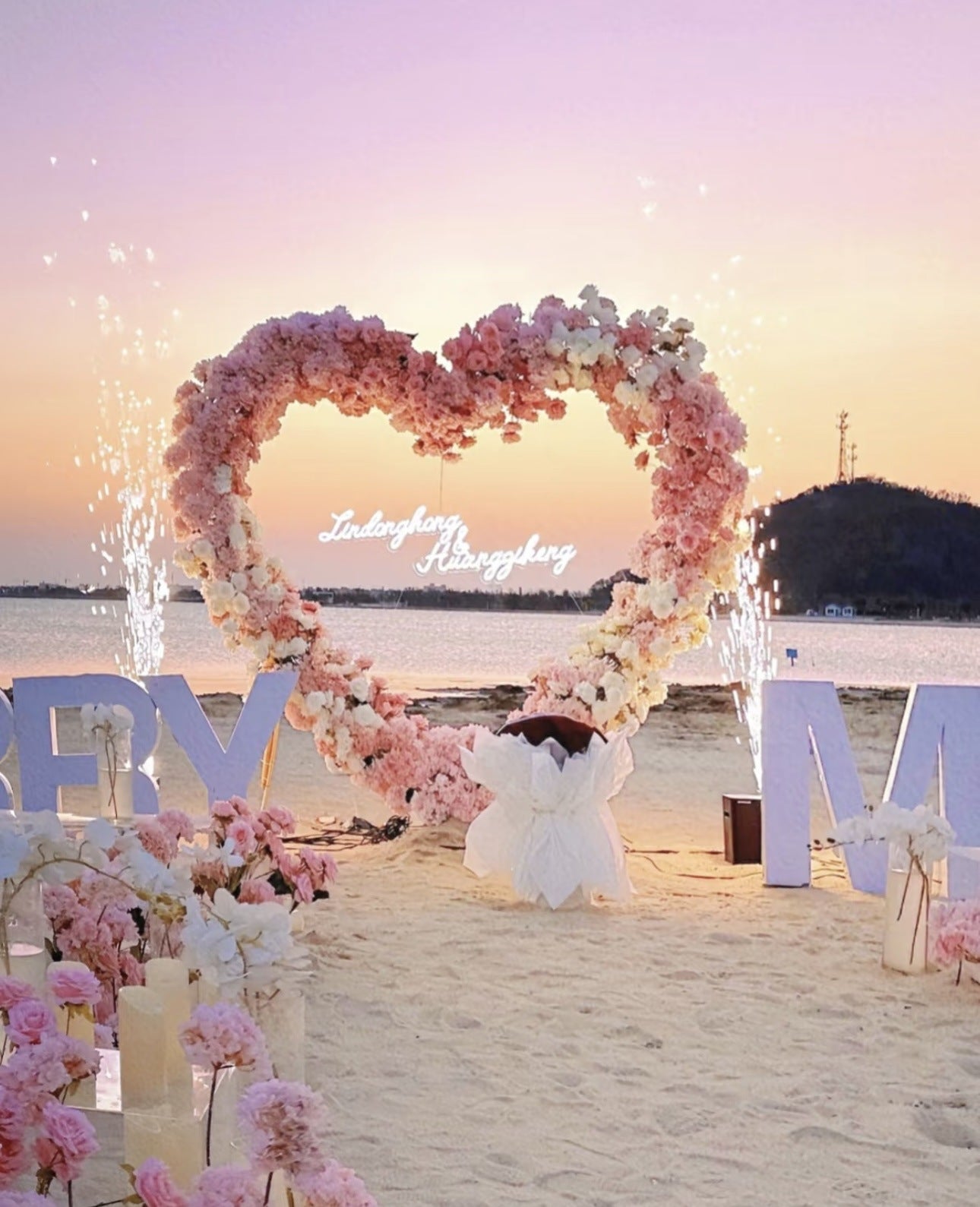 Wedding Props Wrought Iron Love Arch Wedding Stage Layout Background Shelf